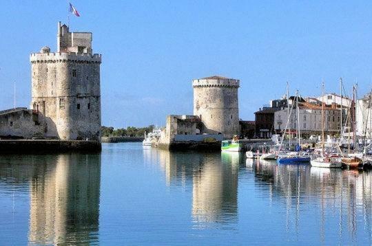 Maison De Charme A La Rochelle Croix-Chapeau Exteriér fotografie