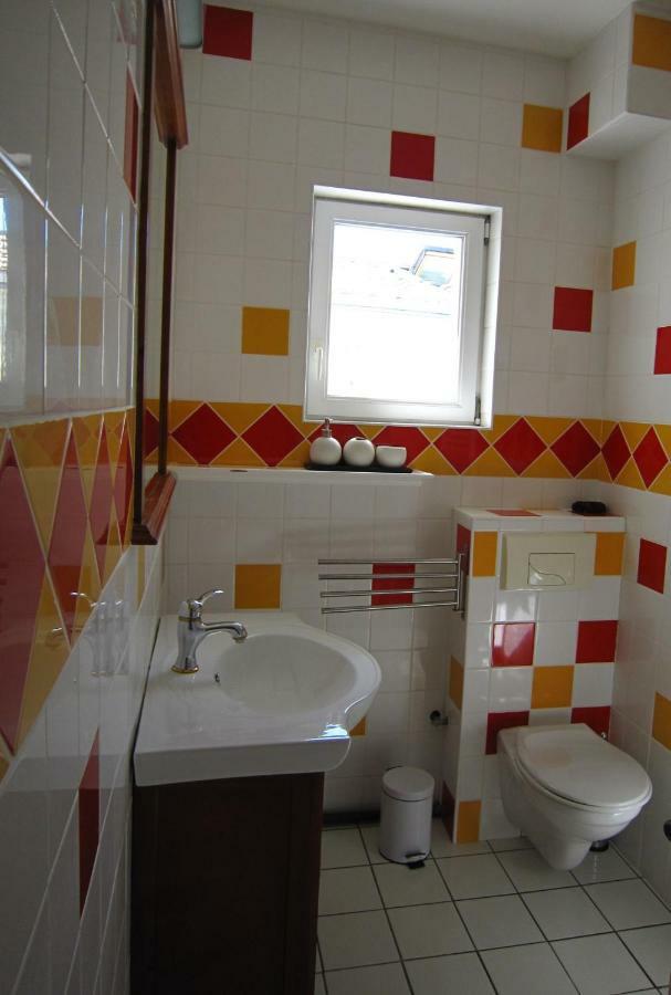 Maison De Charme A La Rochelle Croix-Chapeau Exteriér fotografie